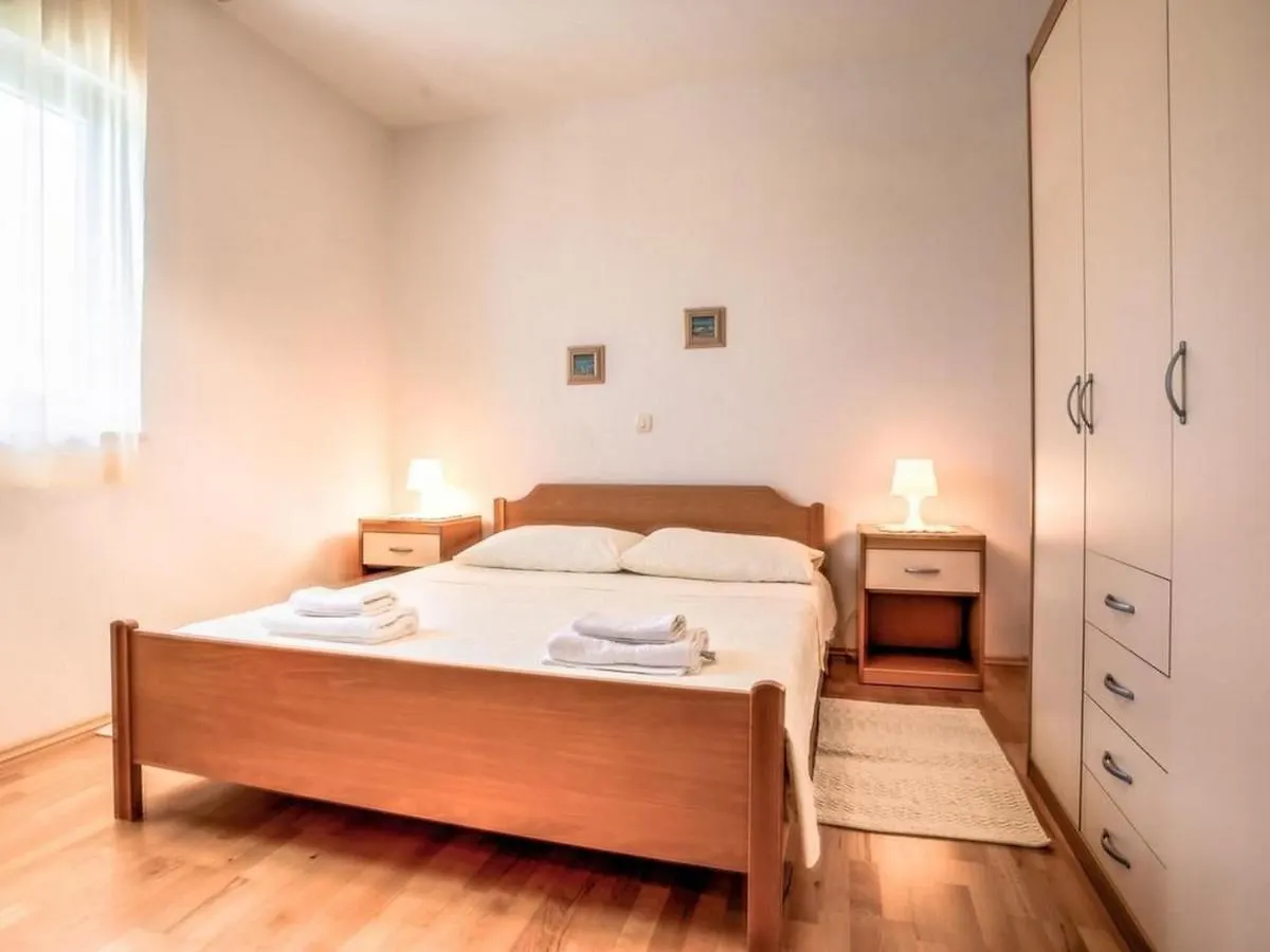 Apartments Villa Tara Brsec Croatia