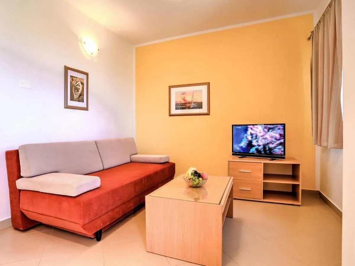 Apartments Villa Tara Brsec Croatia