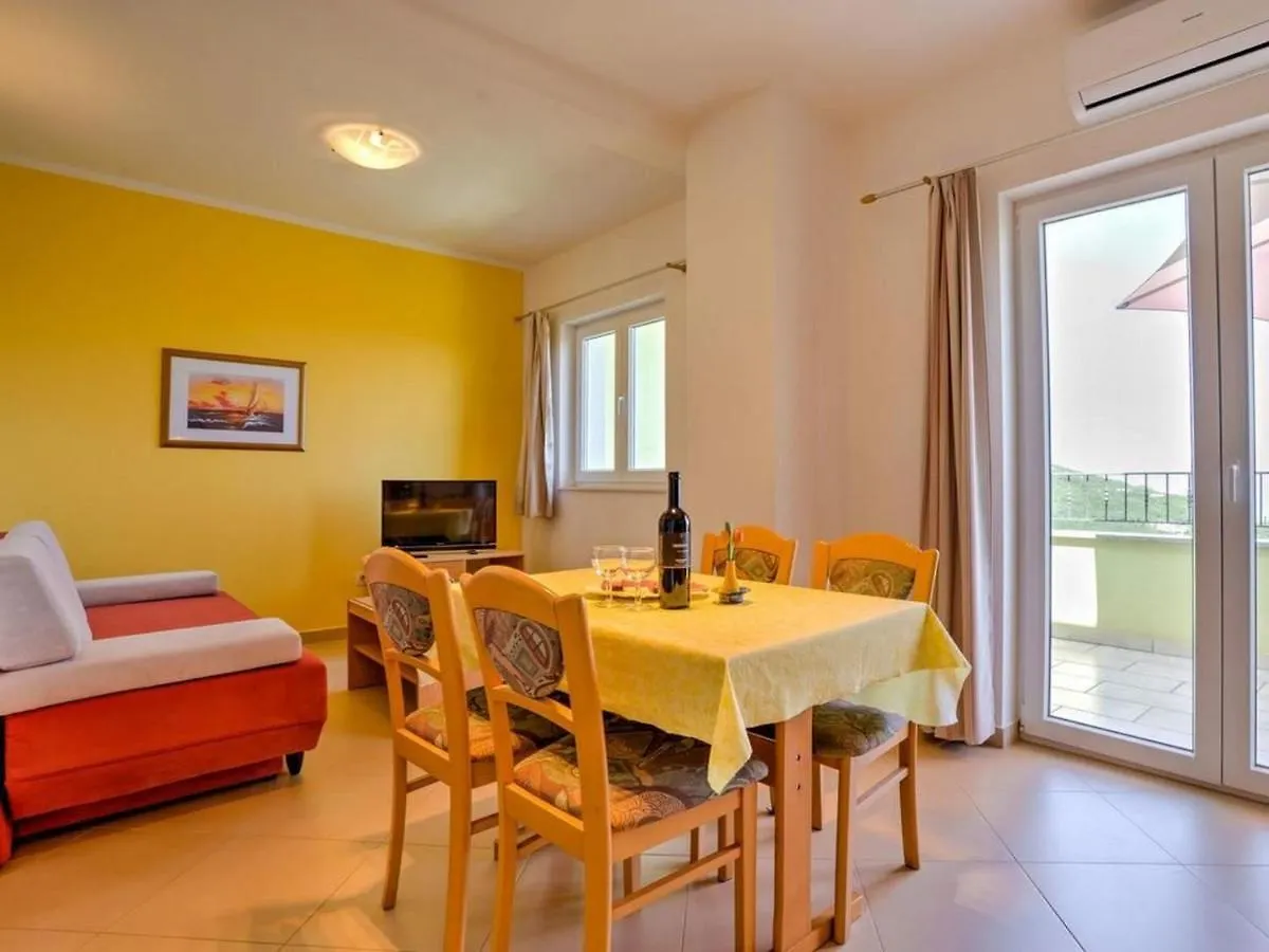 Apartments Villa Tara Brsec 0*,  Croatia